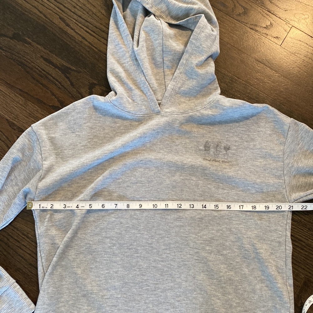 American Eagle Proud Plant Mom Waffle Knit Hoodie Cropped XS Gray Hooded Shirt - Picture 4 of 7